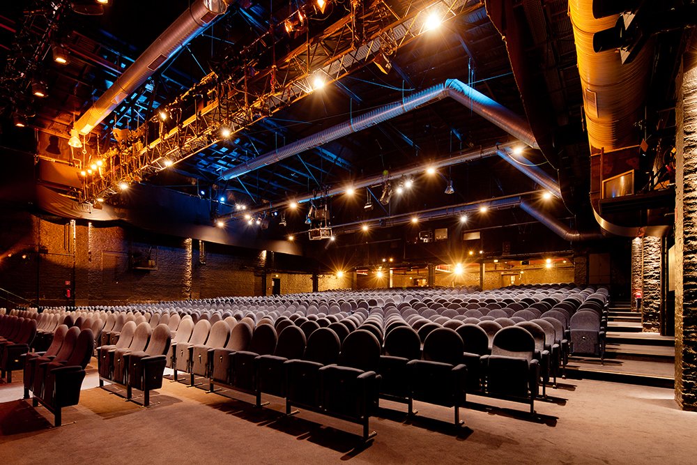 🎭 캐피톨 극장(카피톨 테아터)